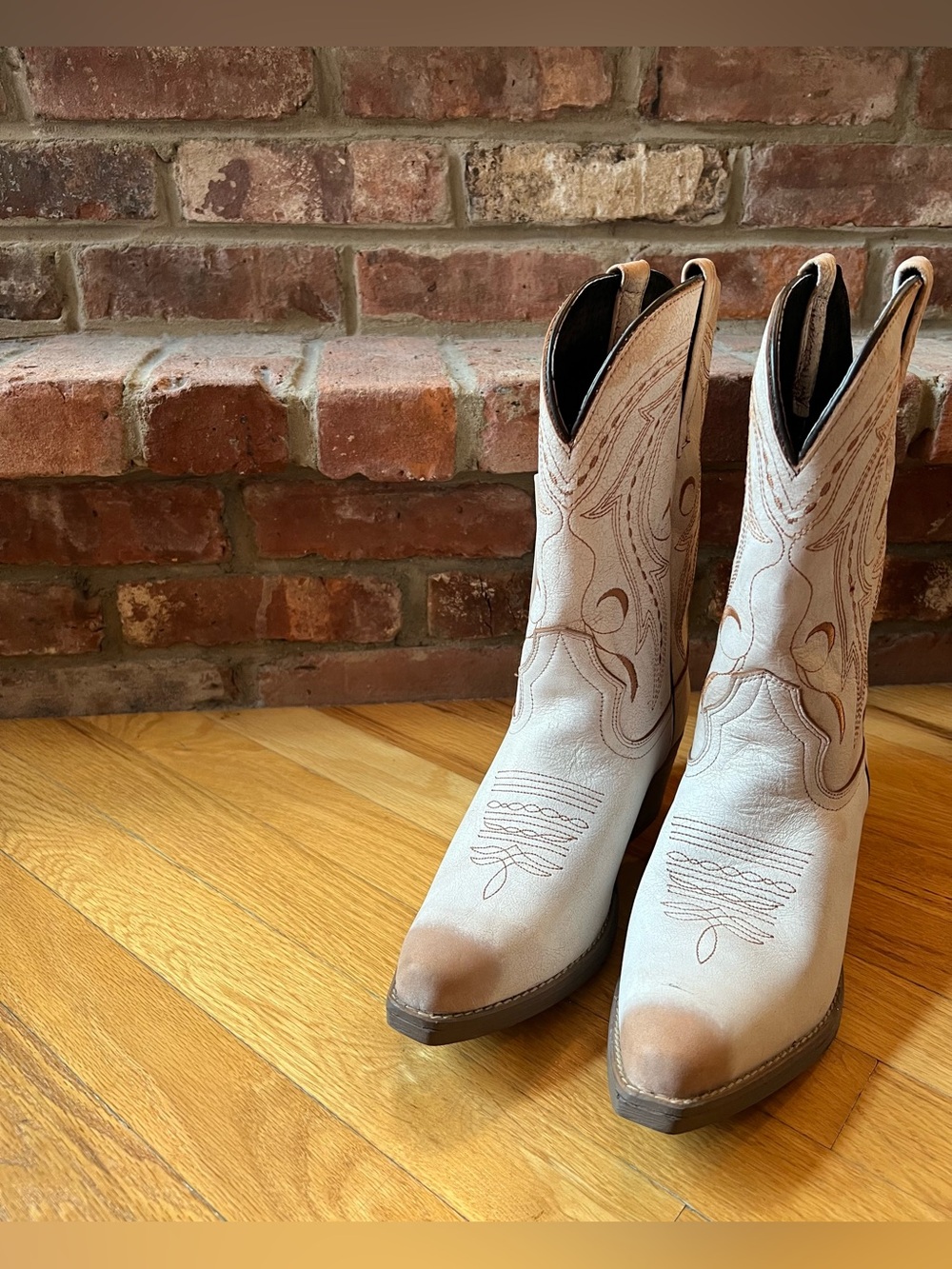 Sterling River Ivory & Brown Bohemian Moon Print Western Cowgirl Boots